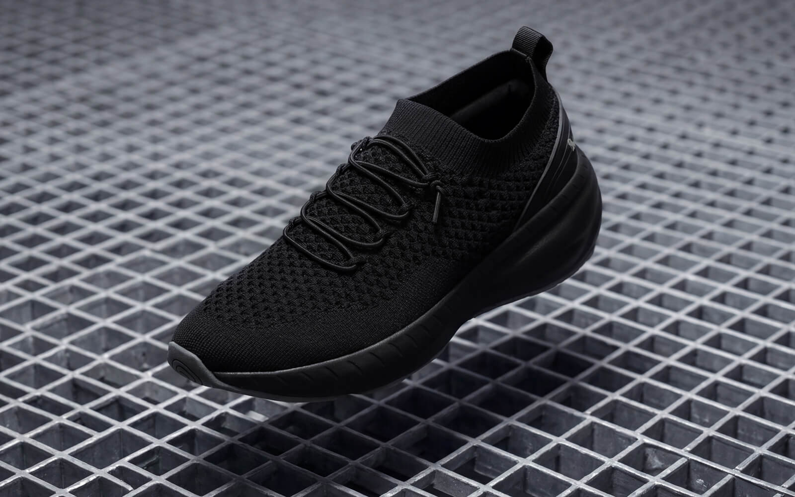 Begin Walk Soothe Lace Ups for Men : Black