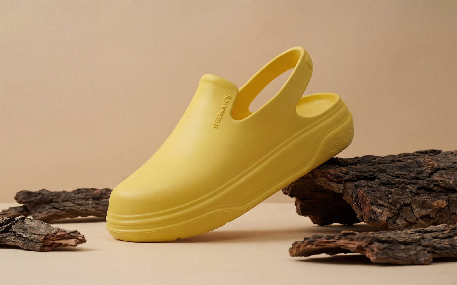 Cushers Clogs For Women : Yellow