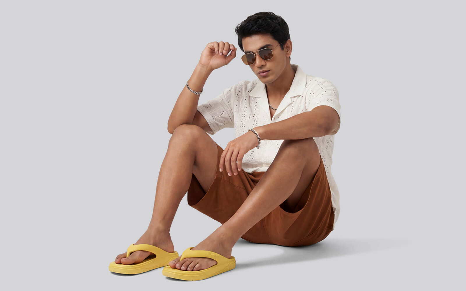 Cushers Flips For Men : Yellow