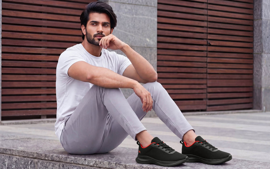 Everyday Routine Sneakers For Men : Black