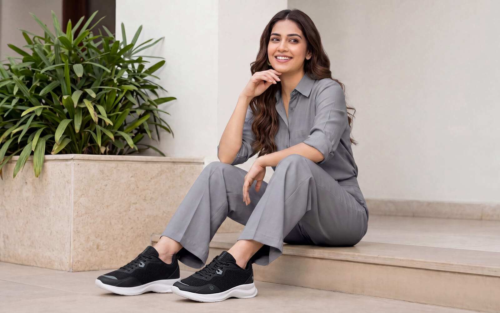 Grid Rush Sneakers For Women : Black