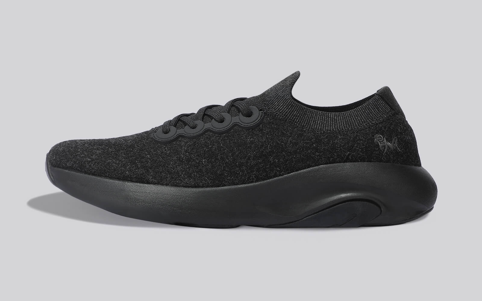 Lush Glider For Women : Black