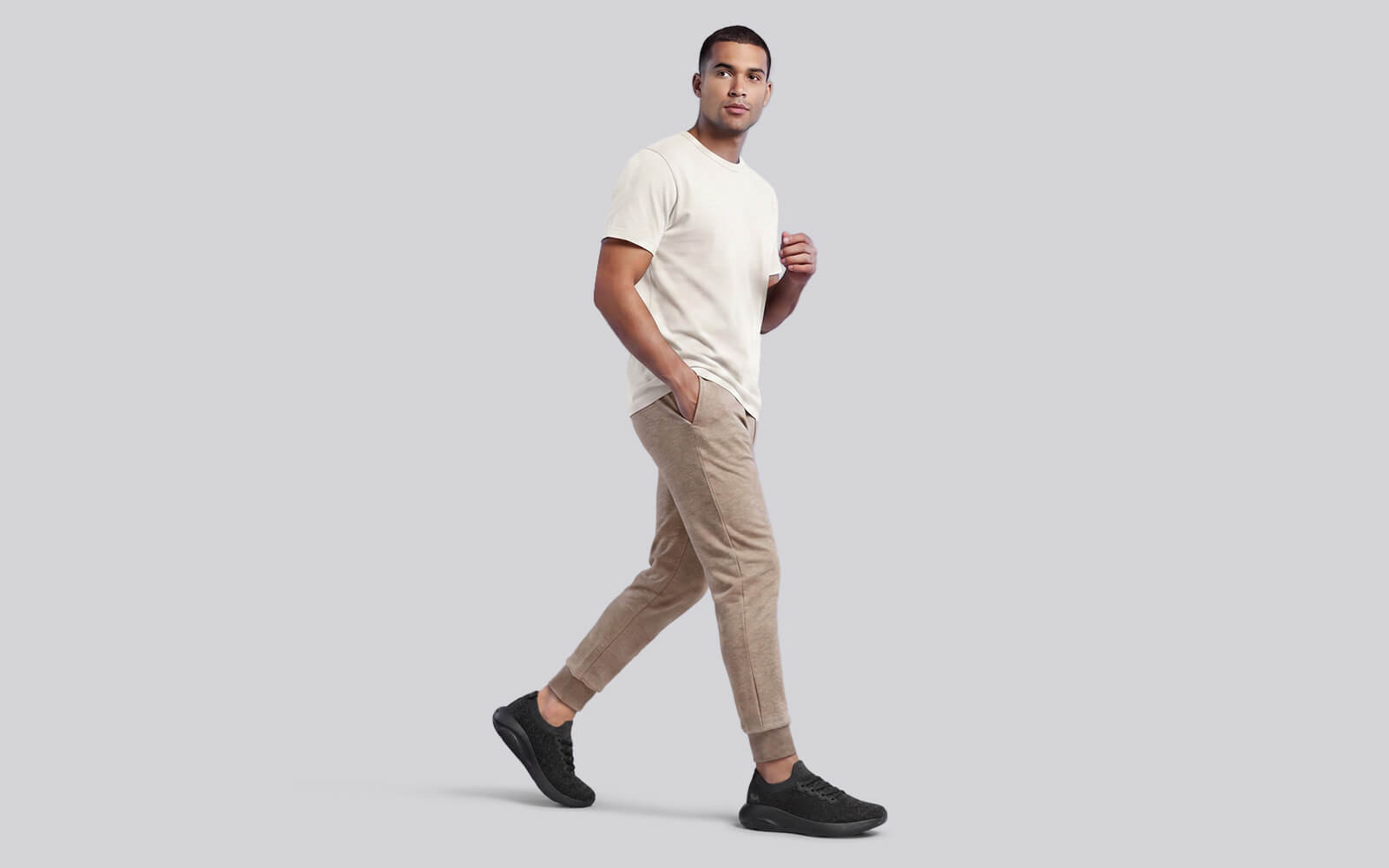 Lush Glider For Men : Black