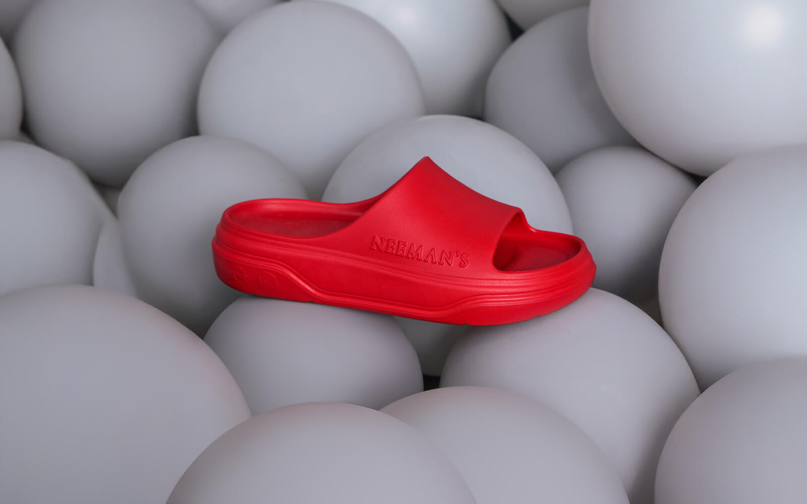 Cushers Slides For Men : Red