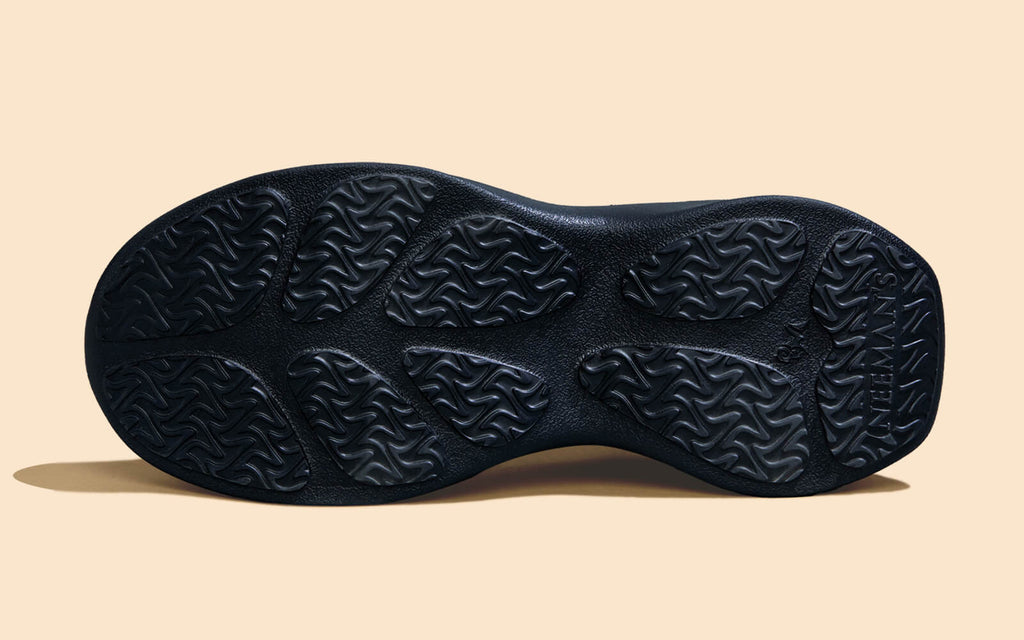The CloudKnit Sneakers : Black