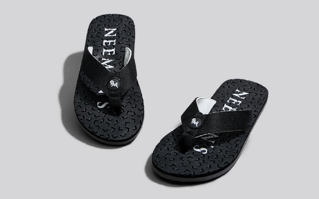 Float Ease Flips : Black