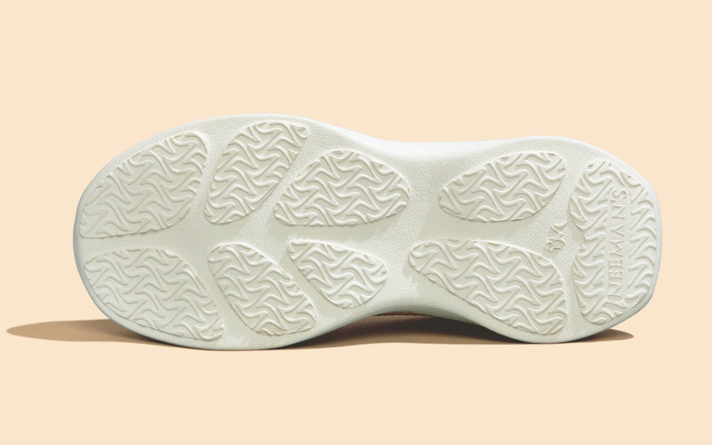 The Knit Strides : Ivory